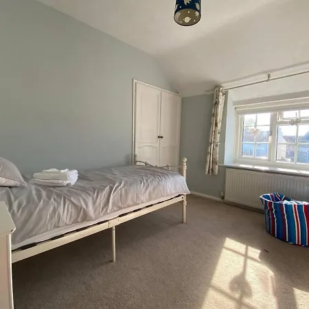 3 Bed - Sleeps 5 - Wifi - Pets - Parking Semesterbostad Scarborough